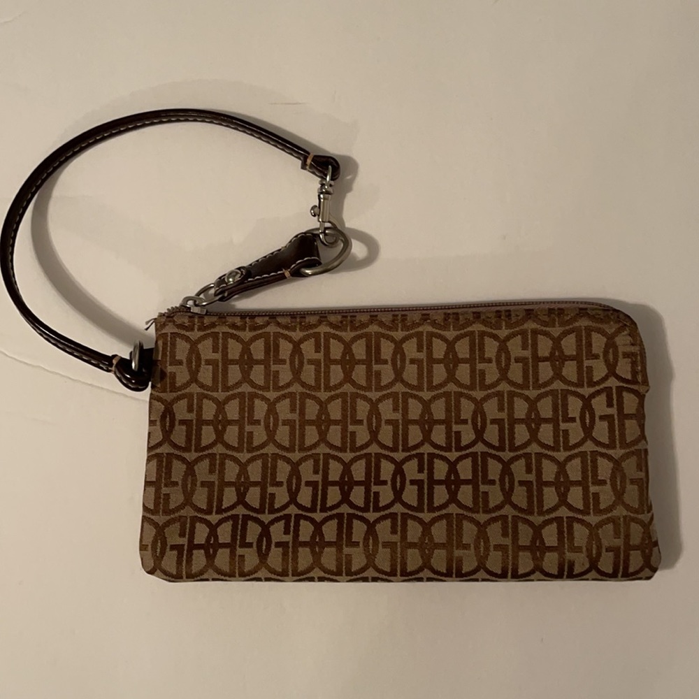 Giani Bernini Wristlet